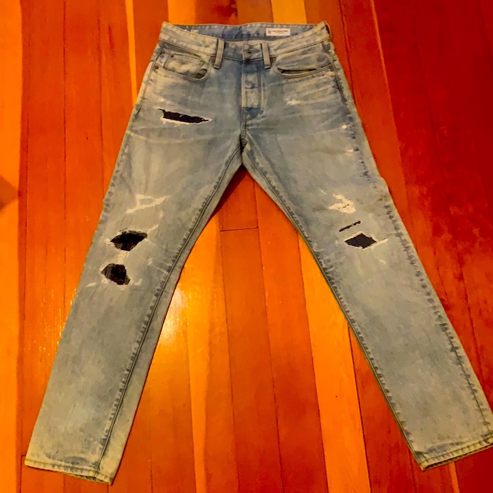 Worn Twice. Great condition. Very comfortable